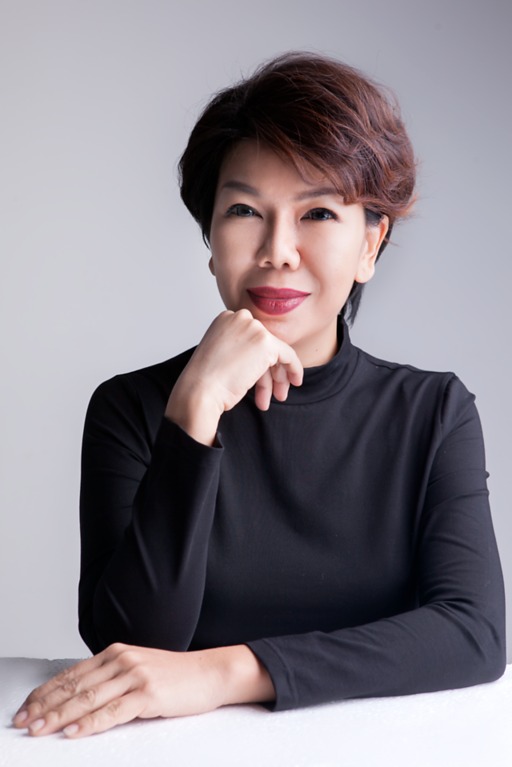 Dr Elizabeth Hor portrait